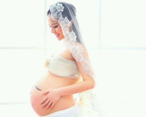 怀孕香港验血无创唐筛,24岁卵巢早衰医生说不用治，这种情况还能做试管吗？